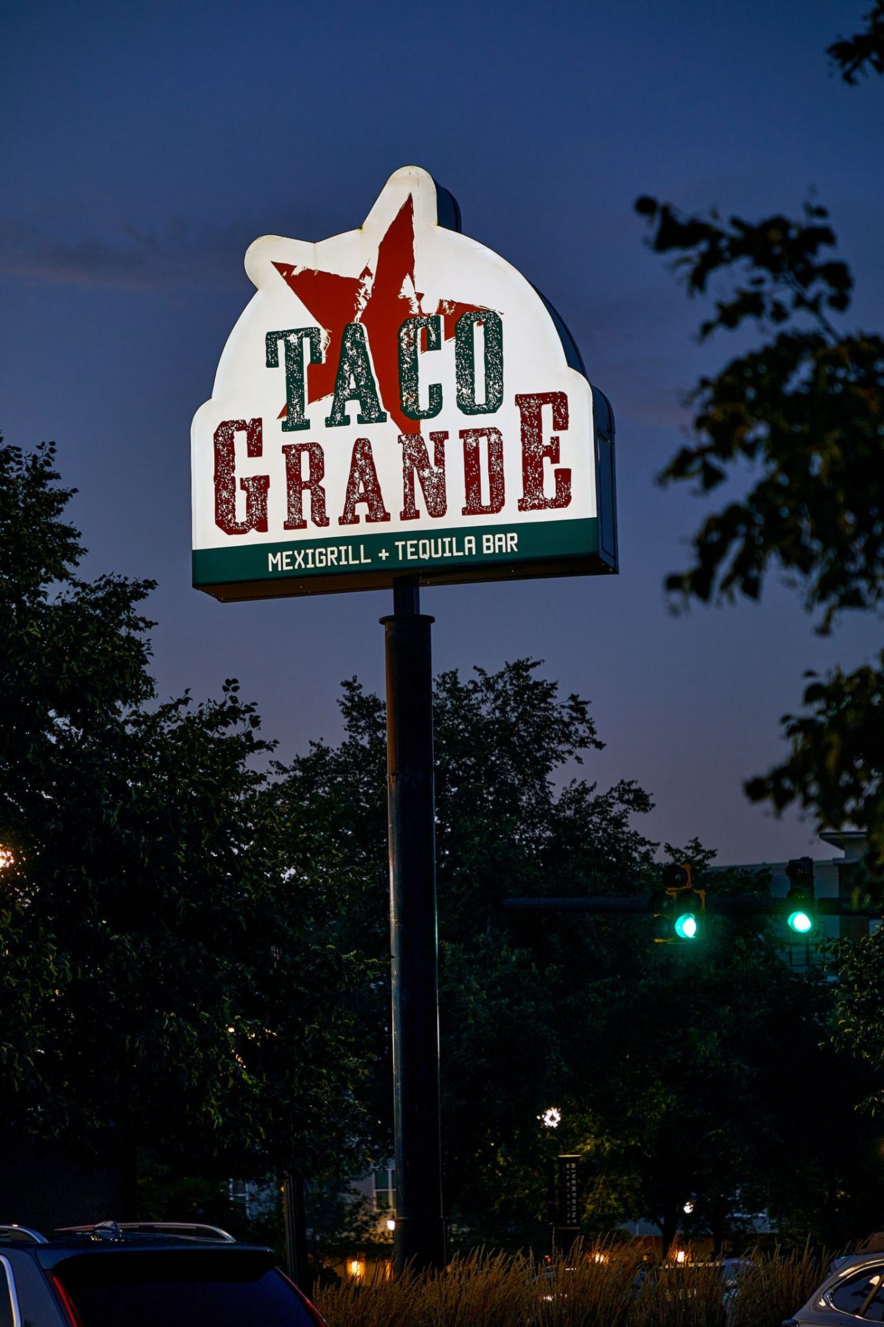 Taco Grand Post
