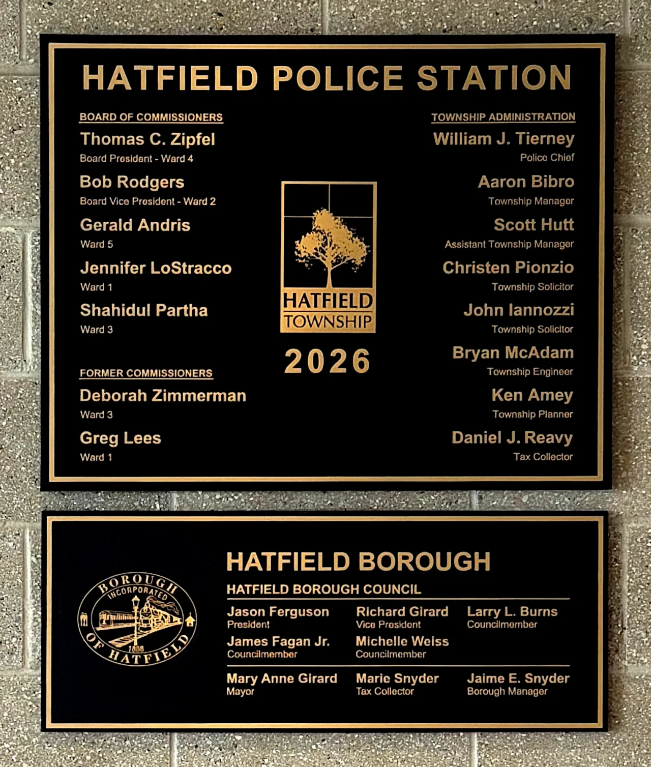 Style-Interior-Hatfield-Police-Plaque